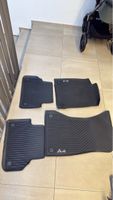 Audi A4 floor mats set rubber black like new condition