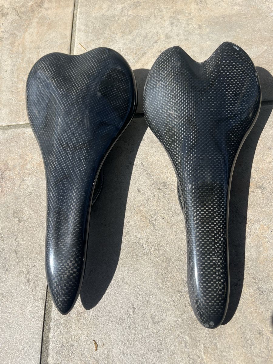 Pezzi di ricambio: Selle vélo en carbone  – Usato da Epalinges venduto da DukeNoble