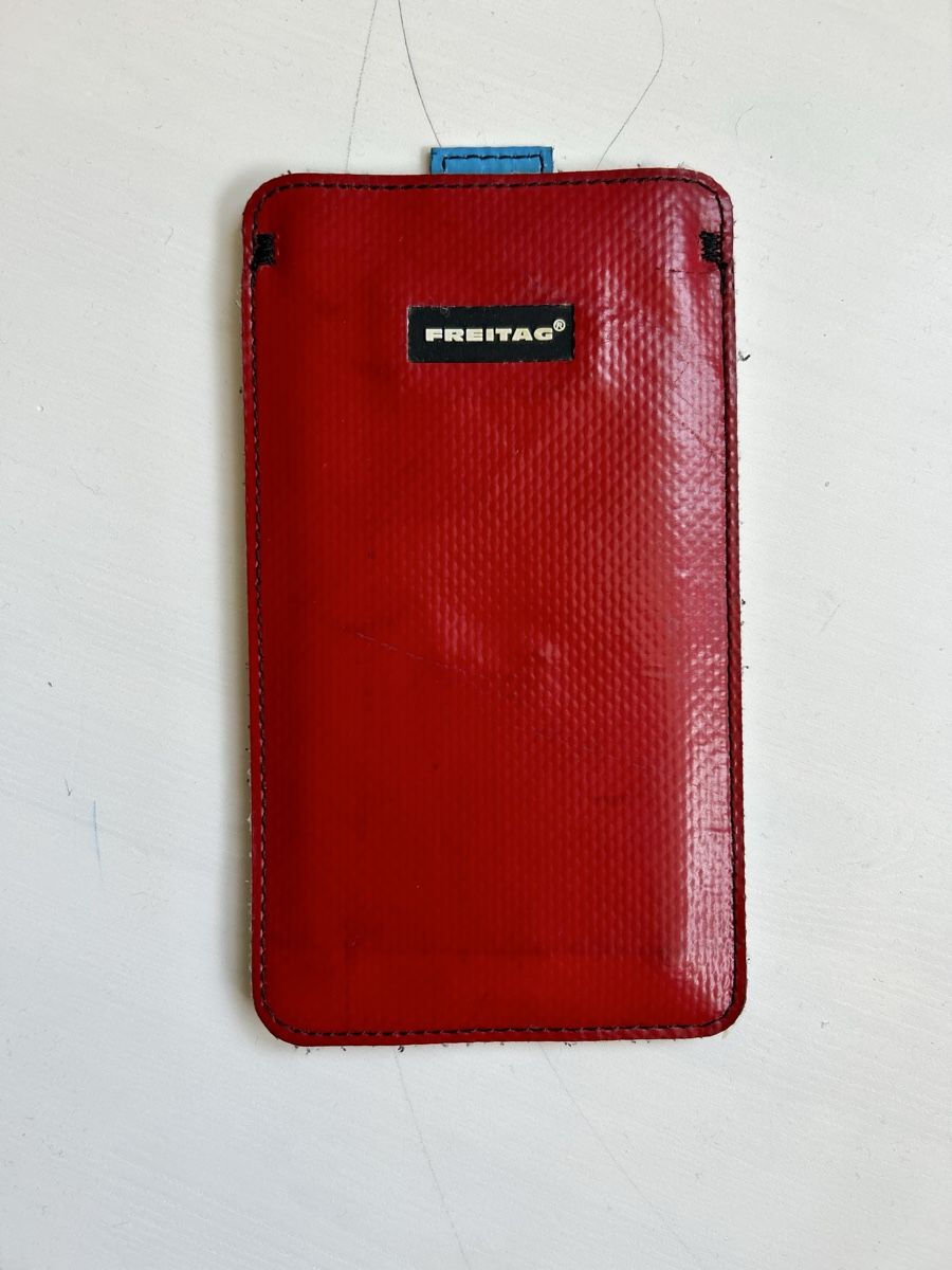Freitag Coques & Protection écran: Freitag F335 – D'occasion à Delémont par Fleurou2025