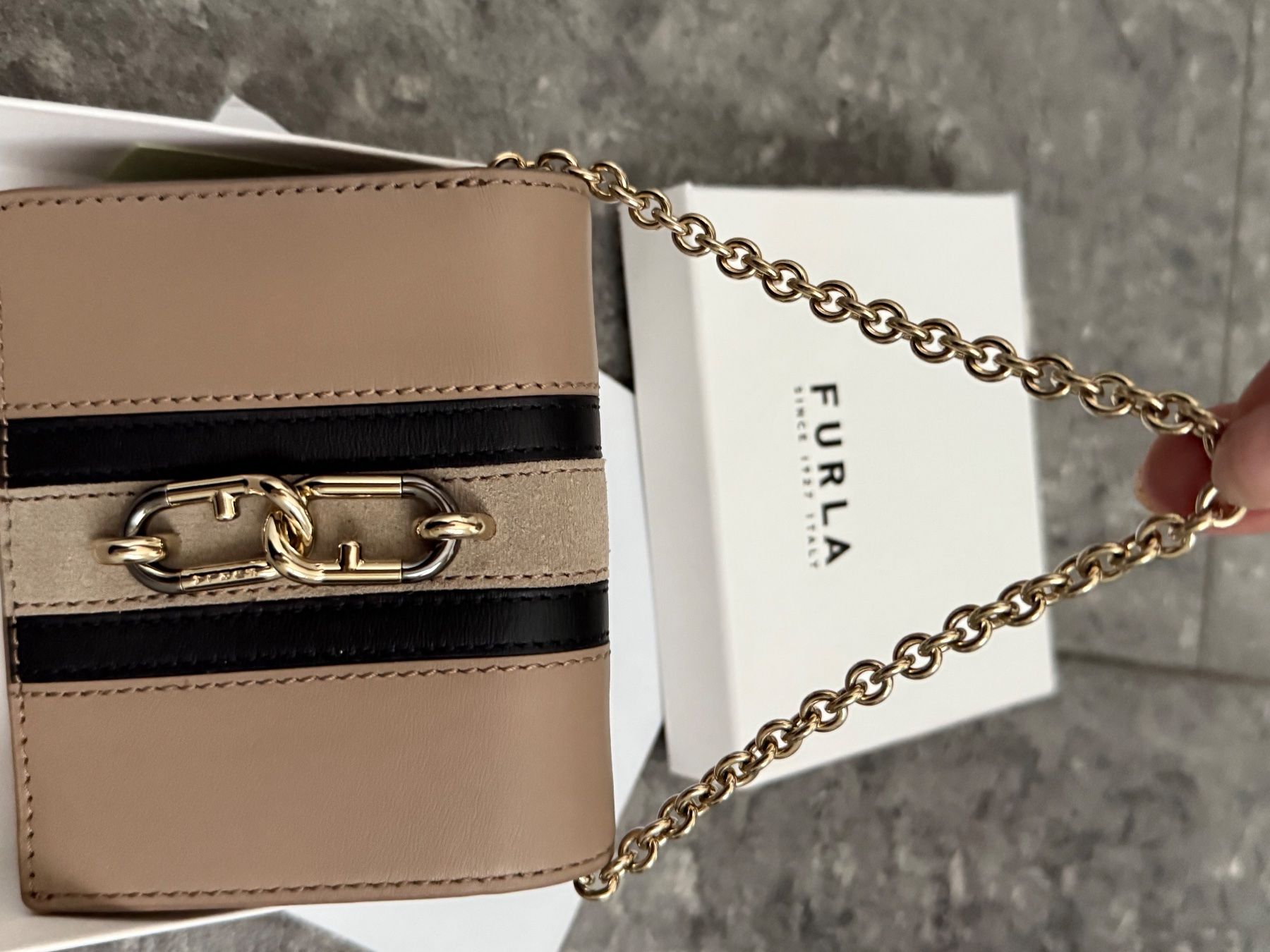 Furla Portamonete: Furla Portemonnaie – Usato da Schafisheim venduto da Weicla 1