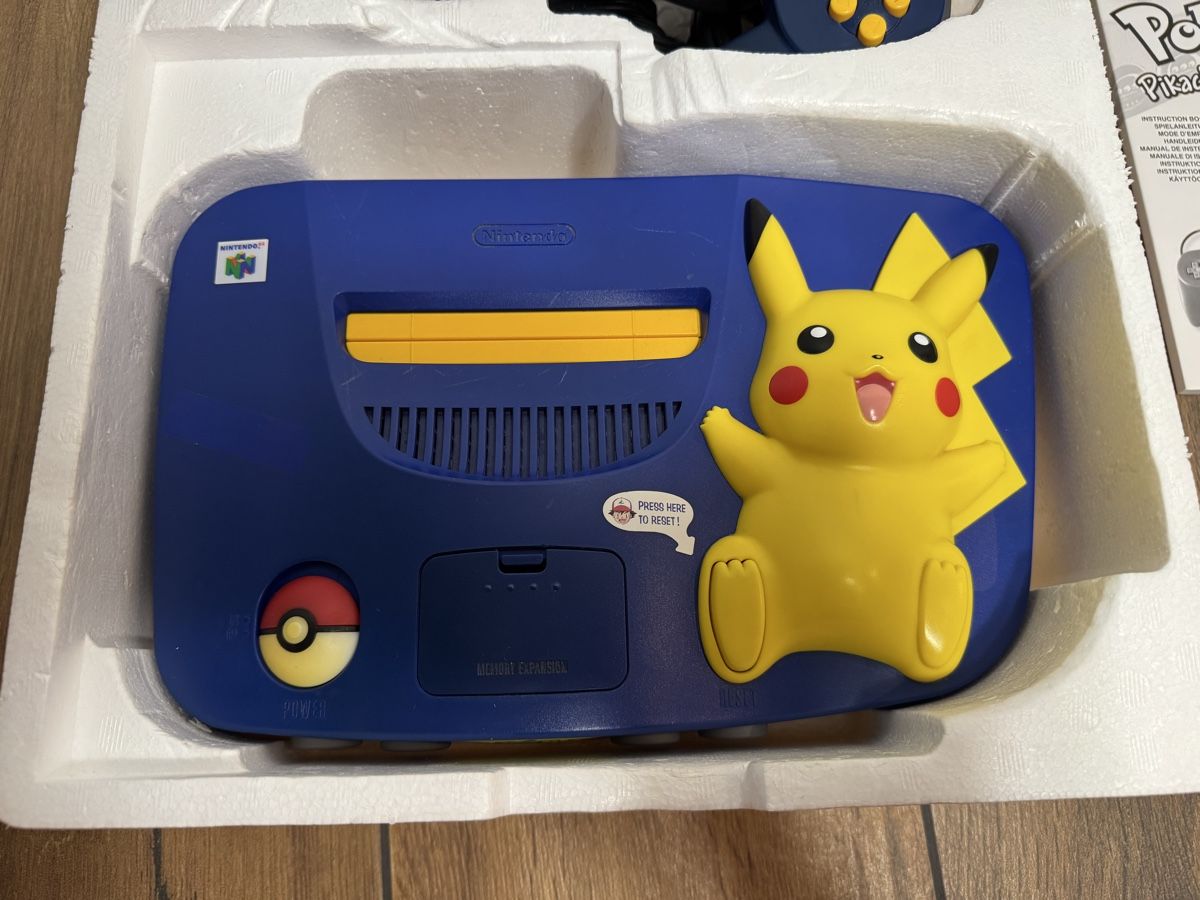 Nintendo Console: Nintendo 64 N64 Pikachu Edition -  Selten! – Usato da Herznach venduto da marco_0123 8