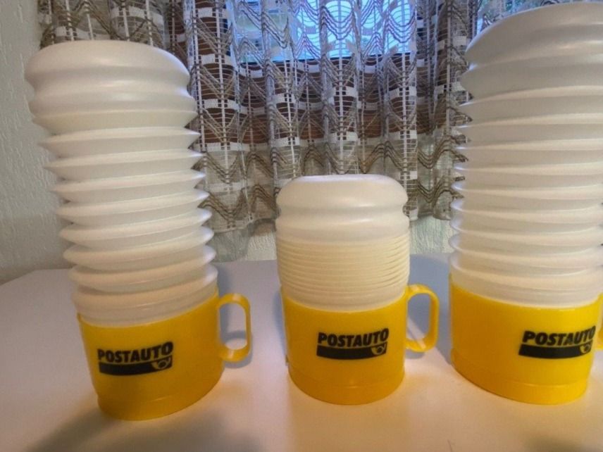 Borracce & Thermos: 3 Becher mit Flasche" POSTAUTO" (Werbegeschenk aus den 80er) – Nuovo (secondo la descrizione) da Baar venduto da Toefflibaar