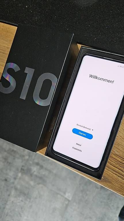 Telefoni cellulari / Smartphones: Samsung Galaxy S10 – Usato da Obergösgen venduto da Paragon 2
