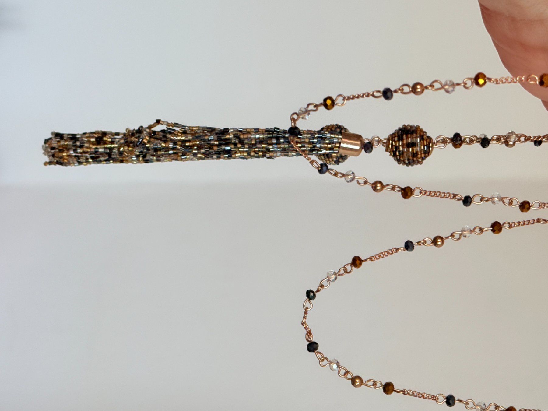Catenine: Lovisa Collier fantaisie perles et pompon neuf – Nuovo e nell'imballaggio originale da Genève venduto da AGBERG 2