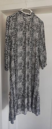 Langes ZARA Kleid