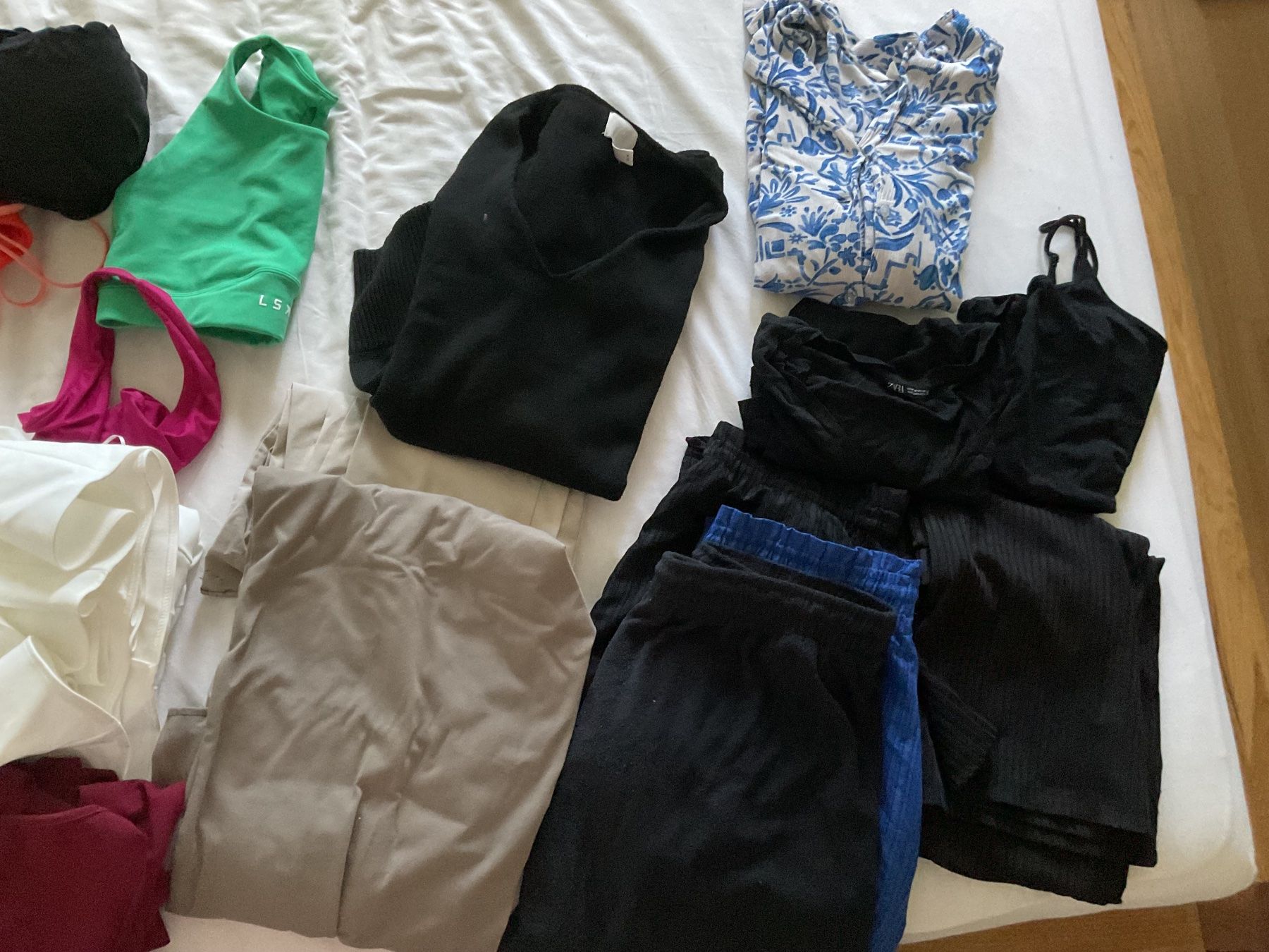 Lotti di vestiti: Kleiderbundle M / L – Usato da Fahrweid venduto da chiaravisona 2