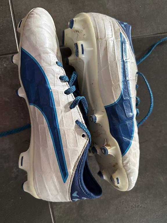Schuhe für Jungen: Fußballschuhe Grösse 36 – Gebraucht aus Münsingen von Didu3879 2