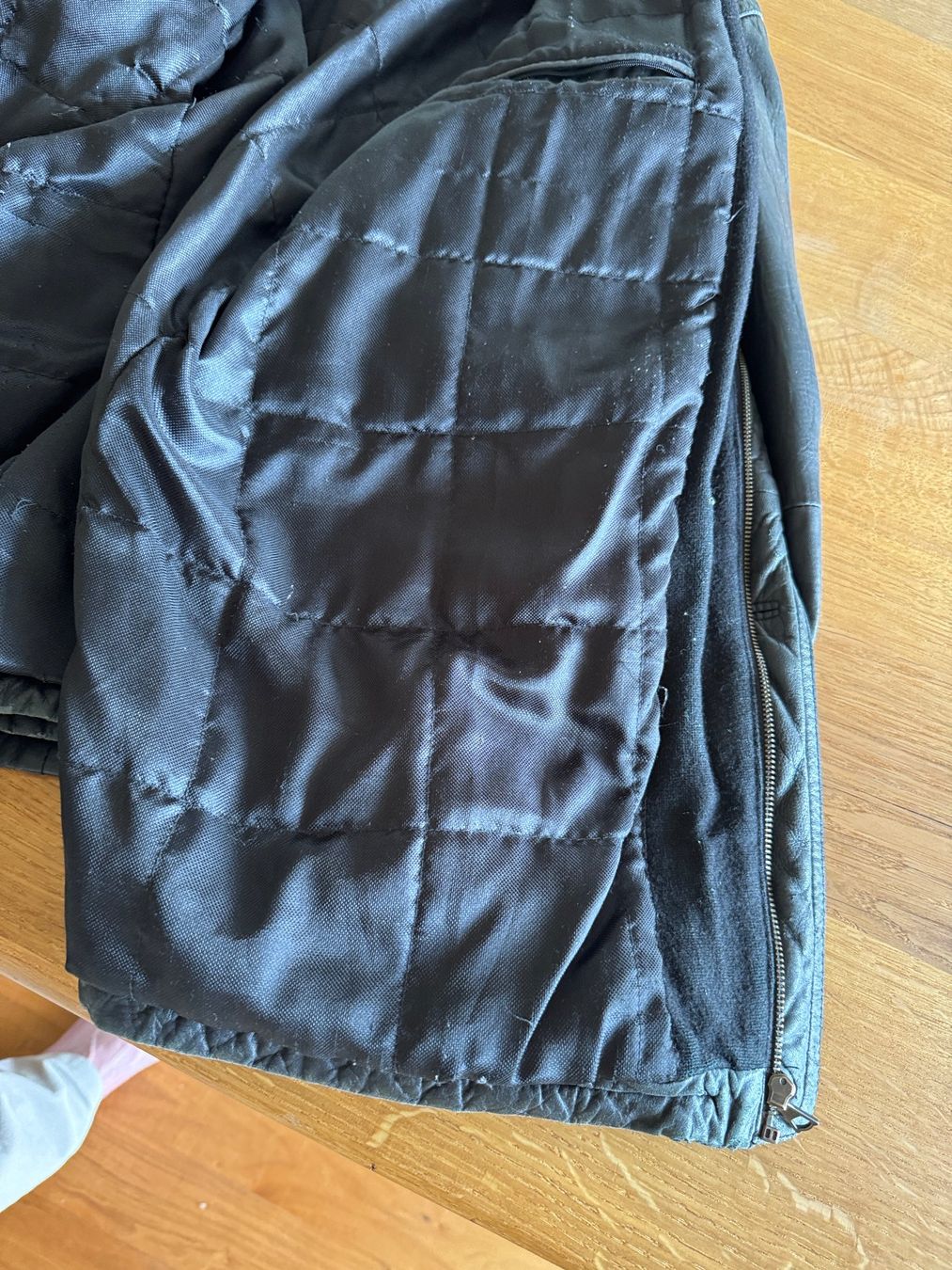 Giacche: Schwere Winter Lederjacke – Usato da Stäfa venduto da koopjesnu 6