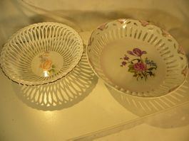 2 wunderschöne Schalen mit Blumendecor aus Porcellan