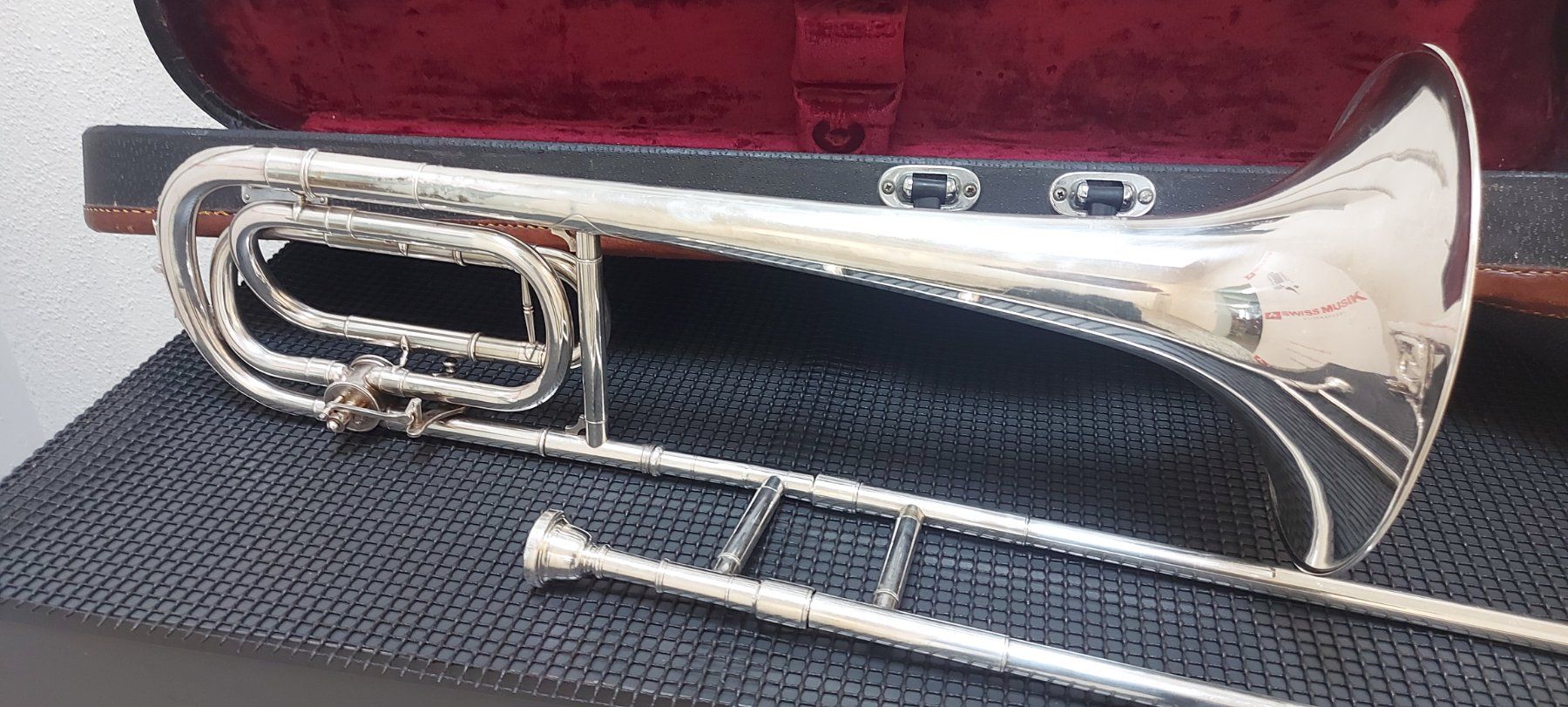 Strumenti musicali: Posaune mit quartventil Lark M 4026 inkl.koffer – Usato da Glattbrugg venduto da Swissmusik 1