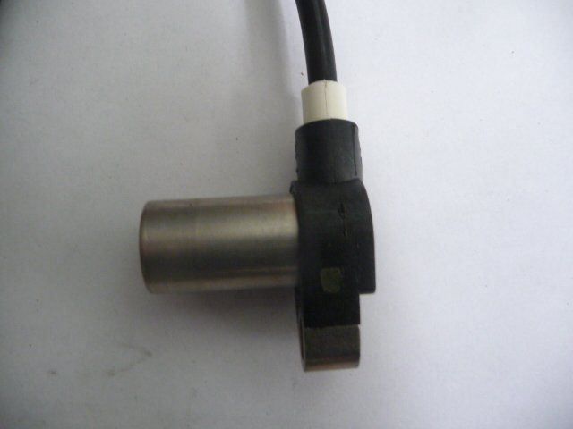 Renault Tutti pezzi di ricambio auto: Renault 21  ABS-Sensor 77 00 777 506 – Nuovo e nell'imballaggio originale da Einsiedeln venduto da Renaultparts 1