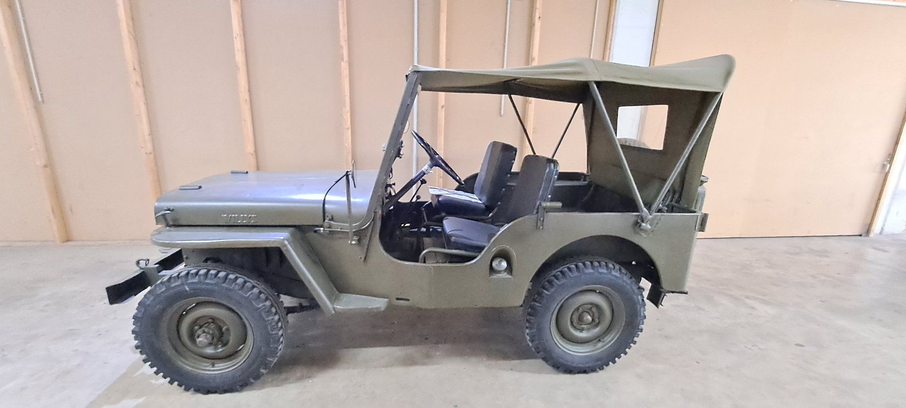 Jeep Automobili: Willys Universal Jeep CJ - 3A – Usato da Altnau venduto da Nhj 6