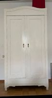 Weisser Schrank, Holz