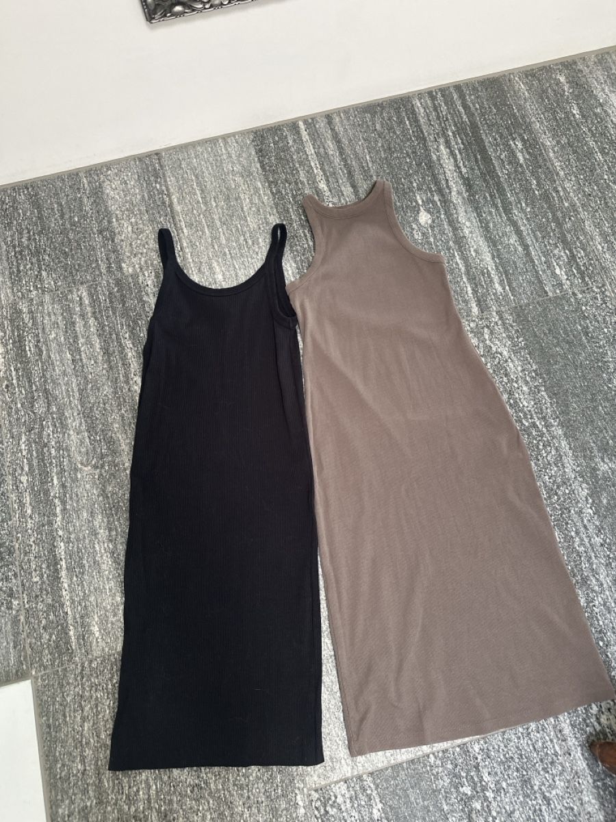 H&M Vestiti: H&M Basics Tank Dress Bundle - Size Small, Summer Ready! – Usato da Sementina venduto da NinaDel