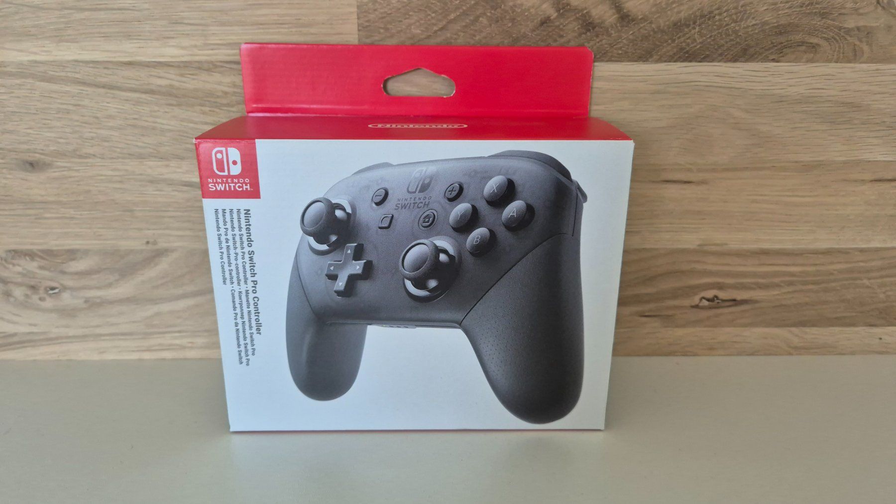 Controller: Nintendo Switch Pro Controller schwarz mit OVP – Nuovo (secondo la descrizione) da Bassersdorf venduto da retrolab 4
