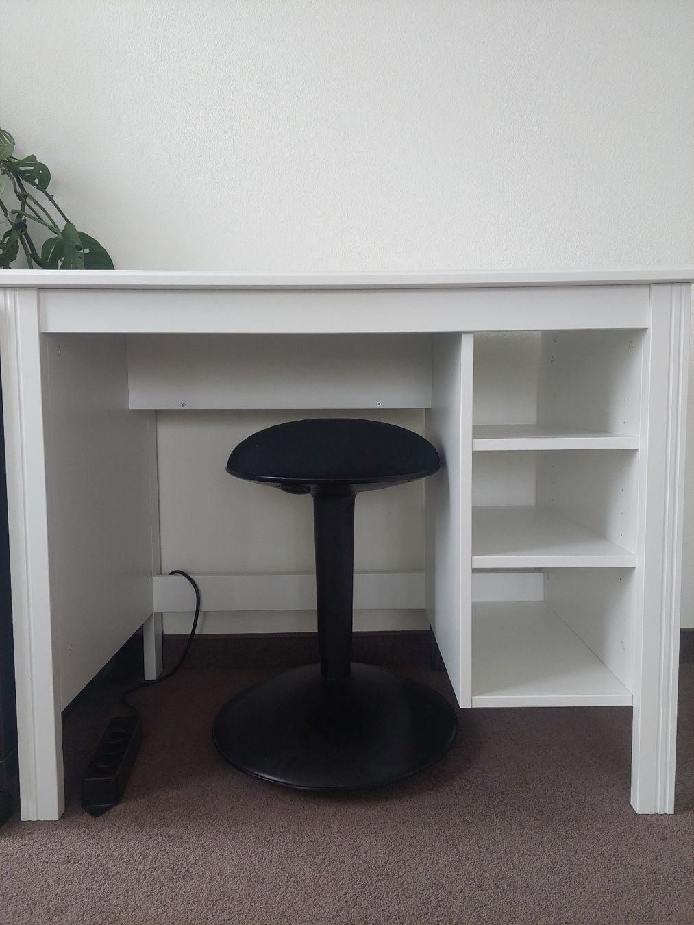 Ikea Scrivanie: Pult Brusali IKEA – Usato da Gossau SG venduto da ami_5wk8