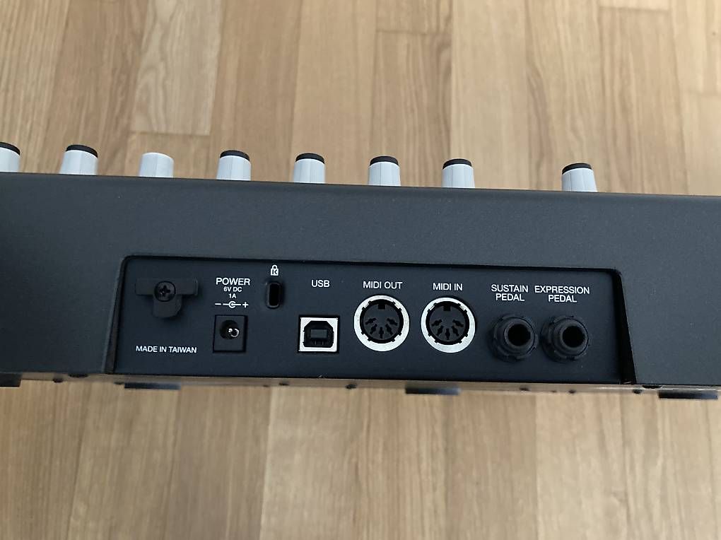 Akai Strumenti musicali: Akai MPK 49 professional – Usato da Zürich venduto da Manikant_95 3