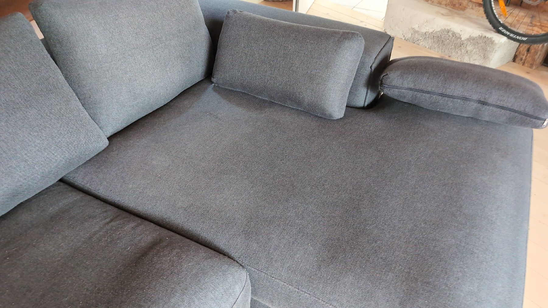 Pfister Sofas: Sofa Canapé Angle Anthracite Comme Neuf (2020) – Gebraucht aus Montreux von Assouan 1
