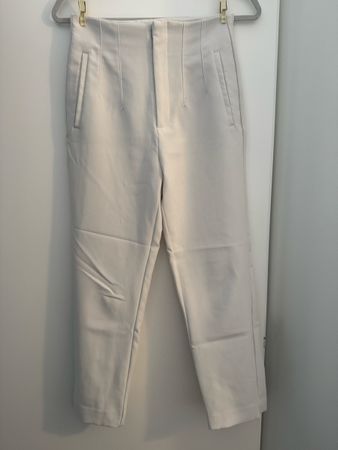 Stradivarius Hose, Cremeweiss, Gr. 36