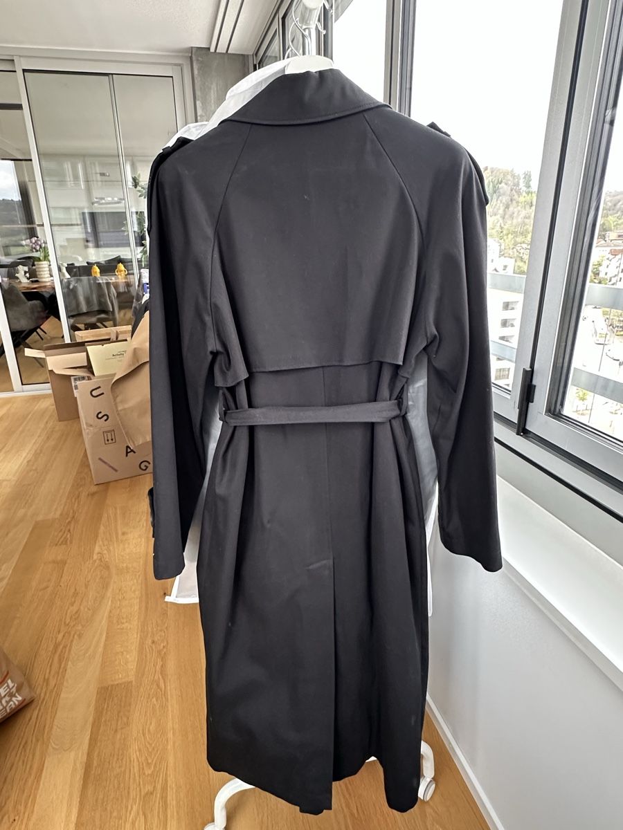 Massimo Dutti Cappotti: Trench Massimo Dutti – Usato da Neuhausen venduto da ann_t9kn 1