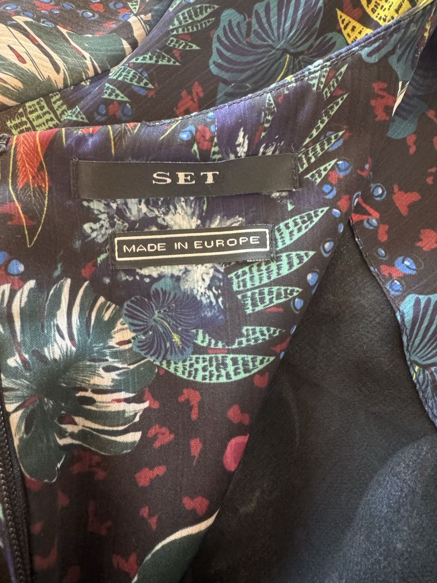 Vestiti: Set Dress size 38 – Usato da Münchenstein venduto da ArleneLM 3