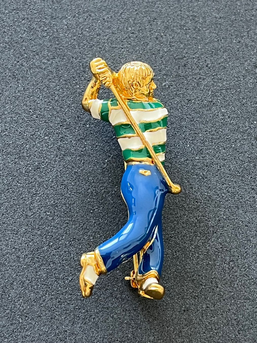 Broches & Aiguilles: Vintage Broche Golfspieler – D'occasion à Roggwil BE par KarotteV 1