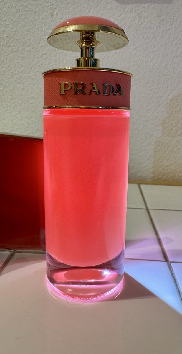 Prada Parfums & Eau de Toilette: Prada Candy Gloss edt 80ml – D'occasion à Genève par ribes_rubrum 1