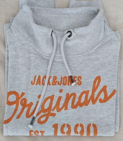Jack & Jones Pullover grau mit Print neuwertig Grösse S
