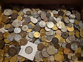 Grosse Sammlung mit 4.7 Kg. Münzen aus aller Welt