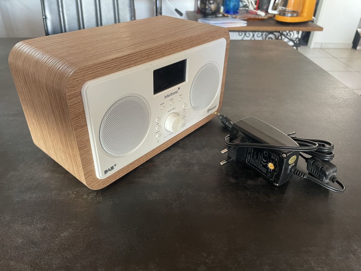 Radio: Radio Intertronic DAB+/FM Bluetooth USB – Usato da Vallamand venduto da Bricbracbroc82 1