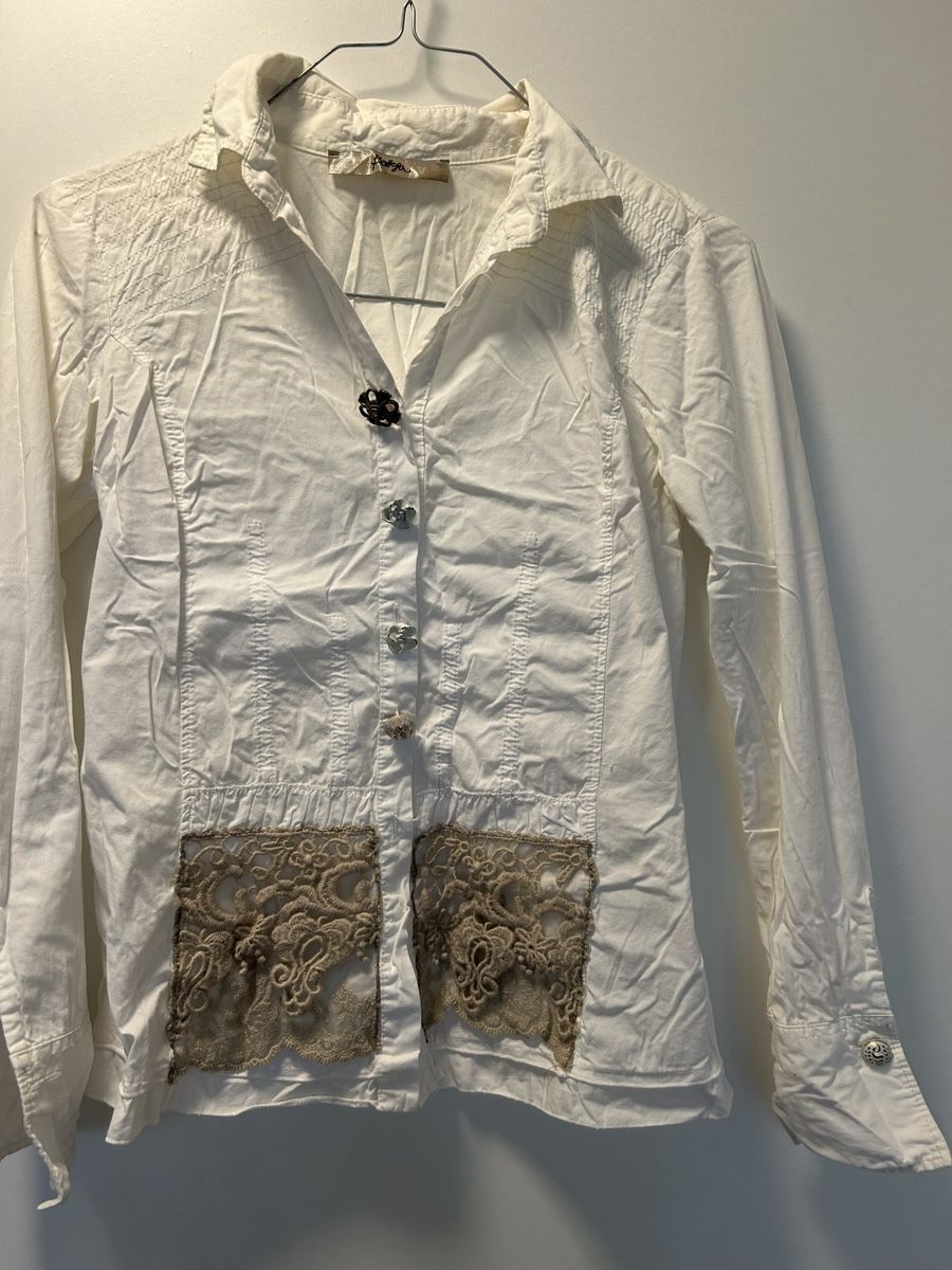 Camicette: Tipical Bottega Blouse Long Sleeve – Usato da Zürich venduto da sel_tvq7