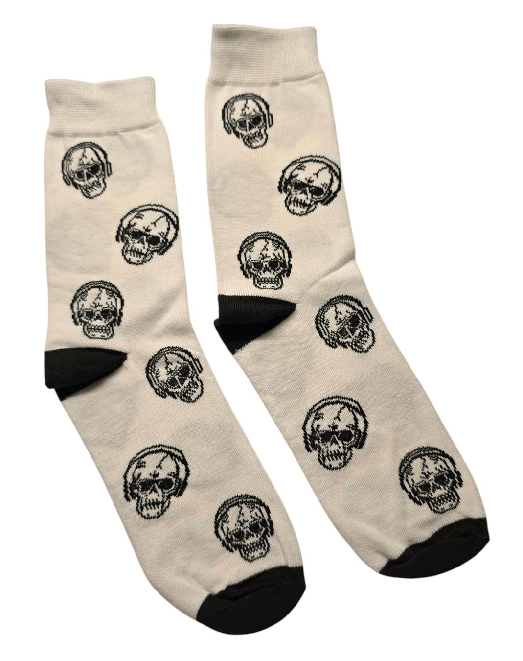 Socken: Socken Totenkopf / Skull / Kopfhörer / Helloween – Neu und originalverpackt aus Zürich von amysmith