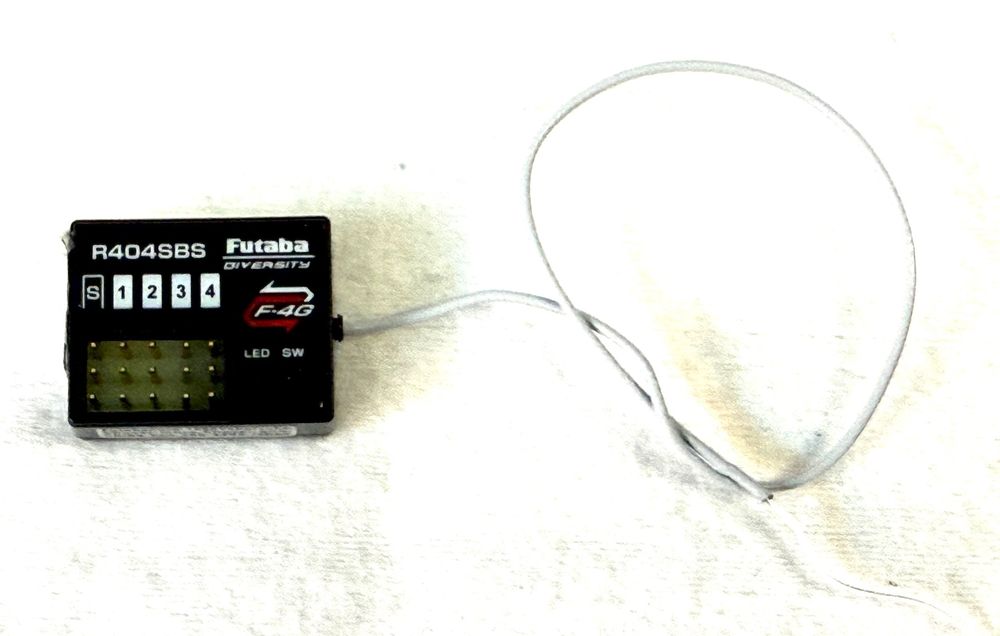 Futaba RC Kits de montage: RECEPTEUR FUTABA R404SBS – D'occasion à Yverdon-les-Bains par Fijo-rc 4