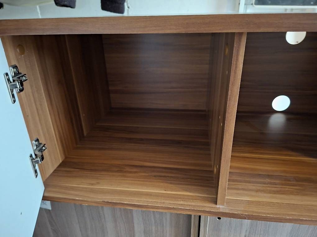 TV Möbel: Meuble TV – Gebraucht aus Savièse von cyn_5757 2