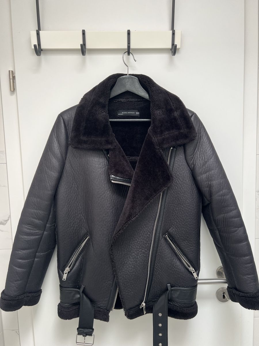 Zara Mäntel: Schwarzer Zara Mantel Grösse XS – Gebraucht aus Wettswil von alstel24