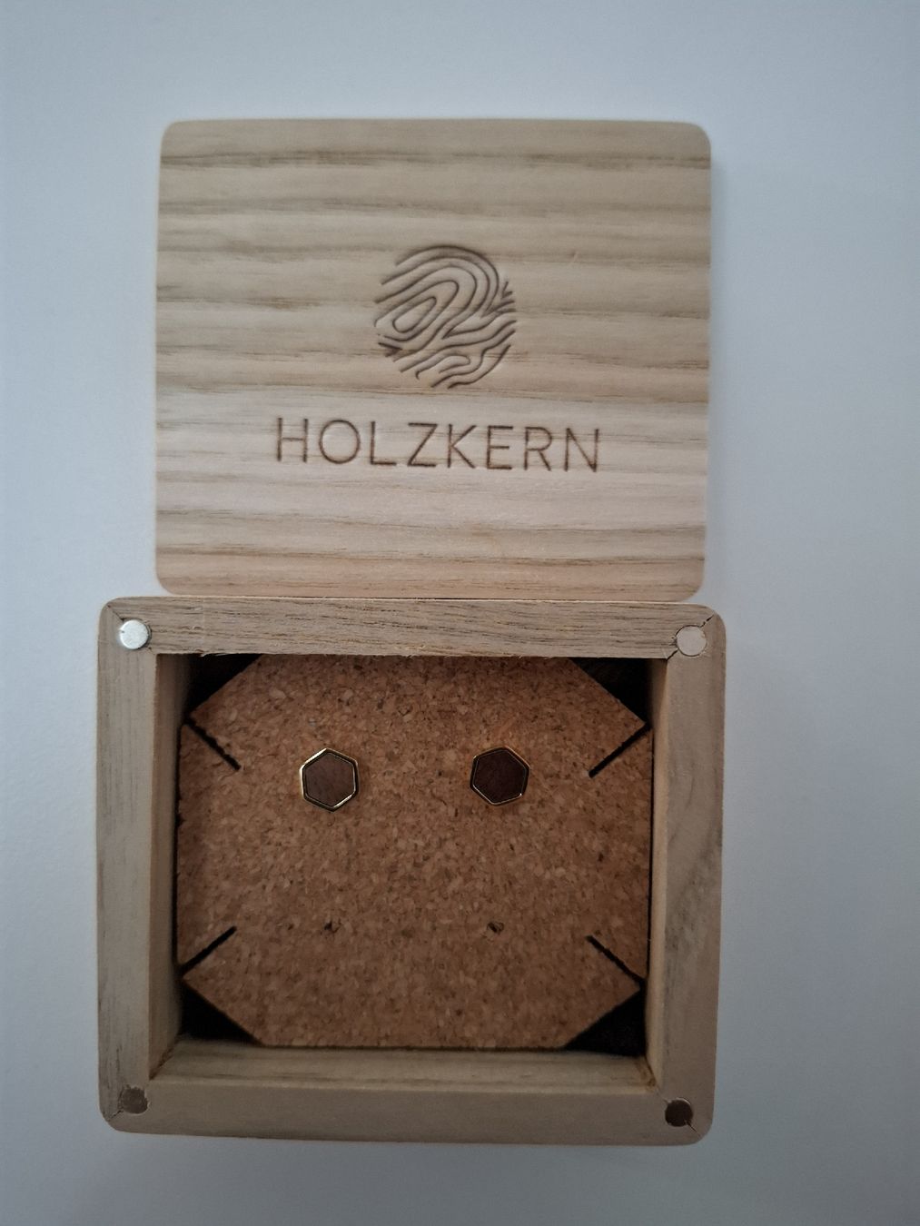 Orecchini pendenti & Orecchini a lobo: Facade Ohrringe - Holzkern – Nuovo (secondo la descrizione) da St. Ursen venduto da ann_jsw9 2