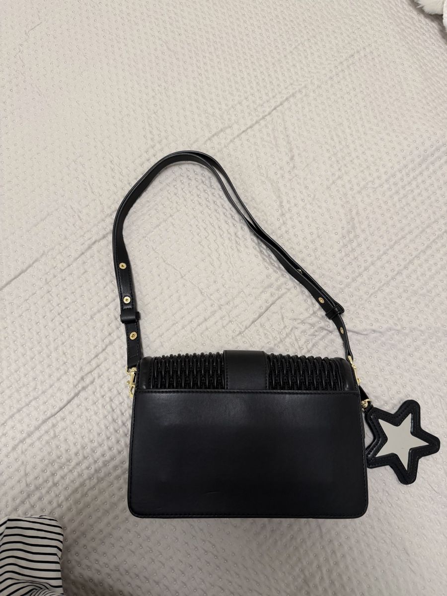 Versace Borse da donna: Schwarze Versace Jeans Couture Umhägetasche – Nuovo (secondo la descrizione) da Basel venduto da sid_dem 3