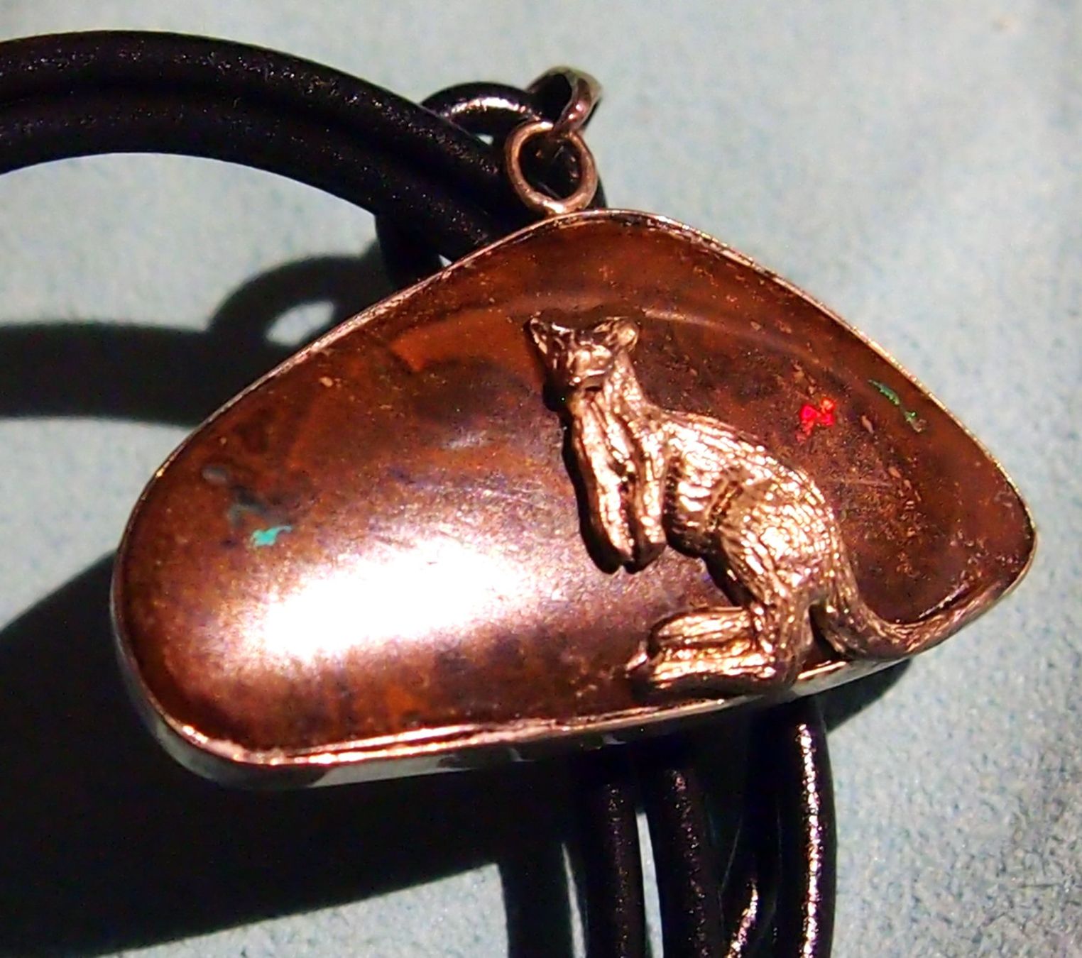 Ciondoli: 34 CTS BOULDEROPAL QUEENSLAND mit Känguru! – Nuovo e nell'imballaggio originale da Reinach BL venduto da blumarco 1