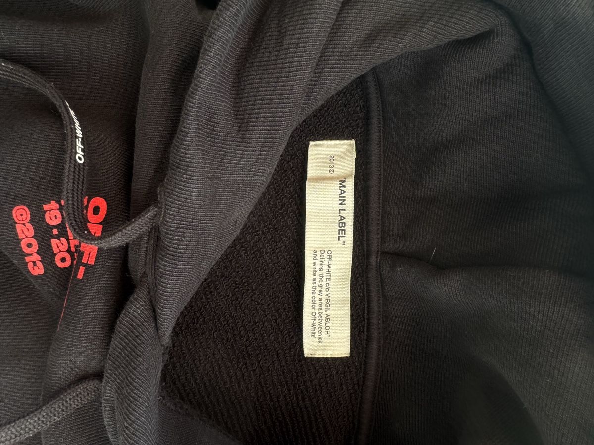 Off-White Maglioni & Felpe: Off-White Hoodie, Grösse S – Usato da zürich venduto da Bailey17 5