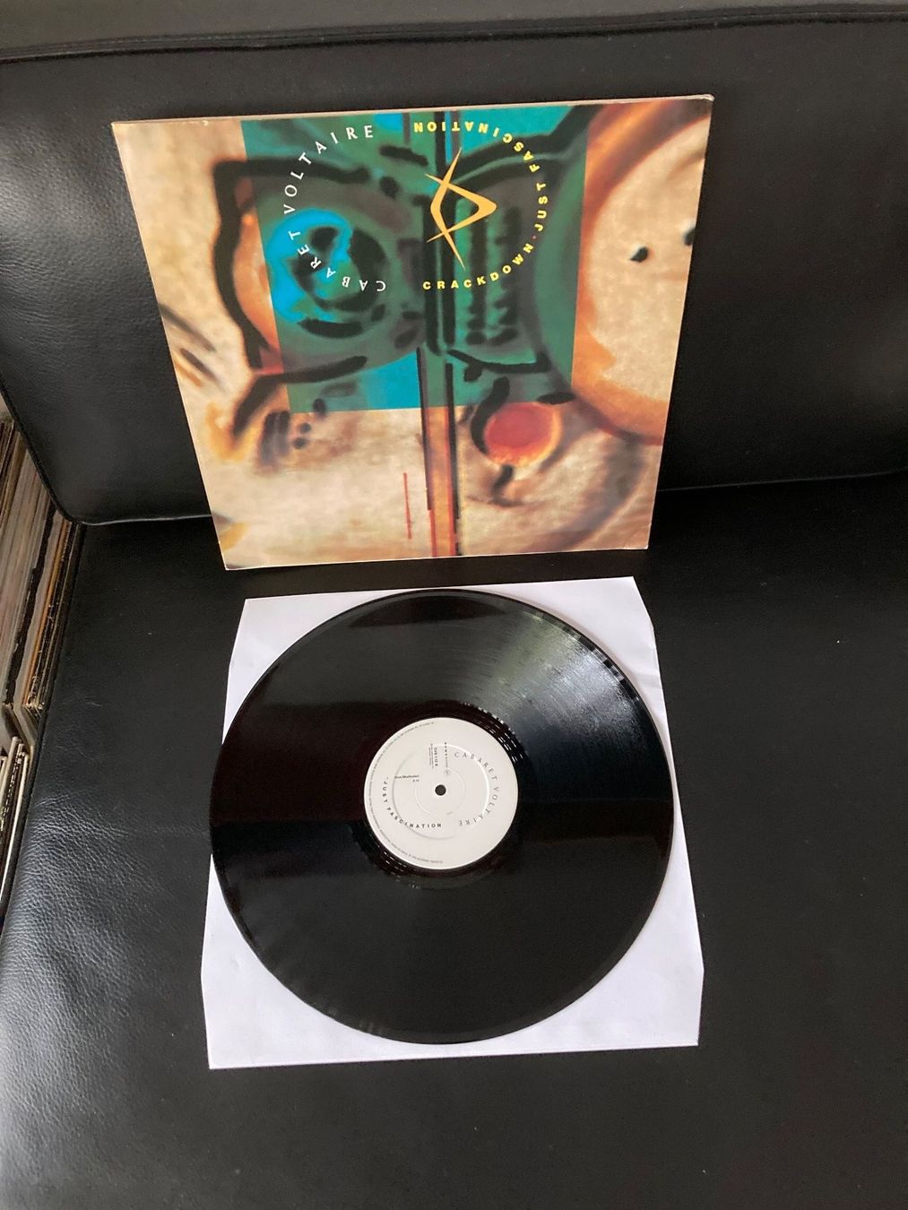 Dischi in vinile: Cabaret Voltaire - Crackdown / Just Fascination – Usato da Fribourg venduto da Karushi