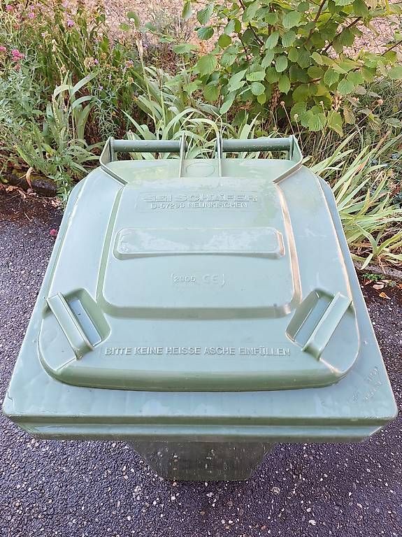 Altro: Grüngutcontainer – Usato da Olten venduto da Zorica_7 3