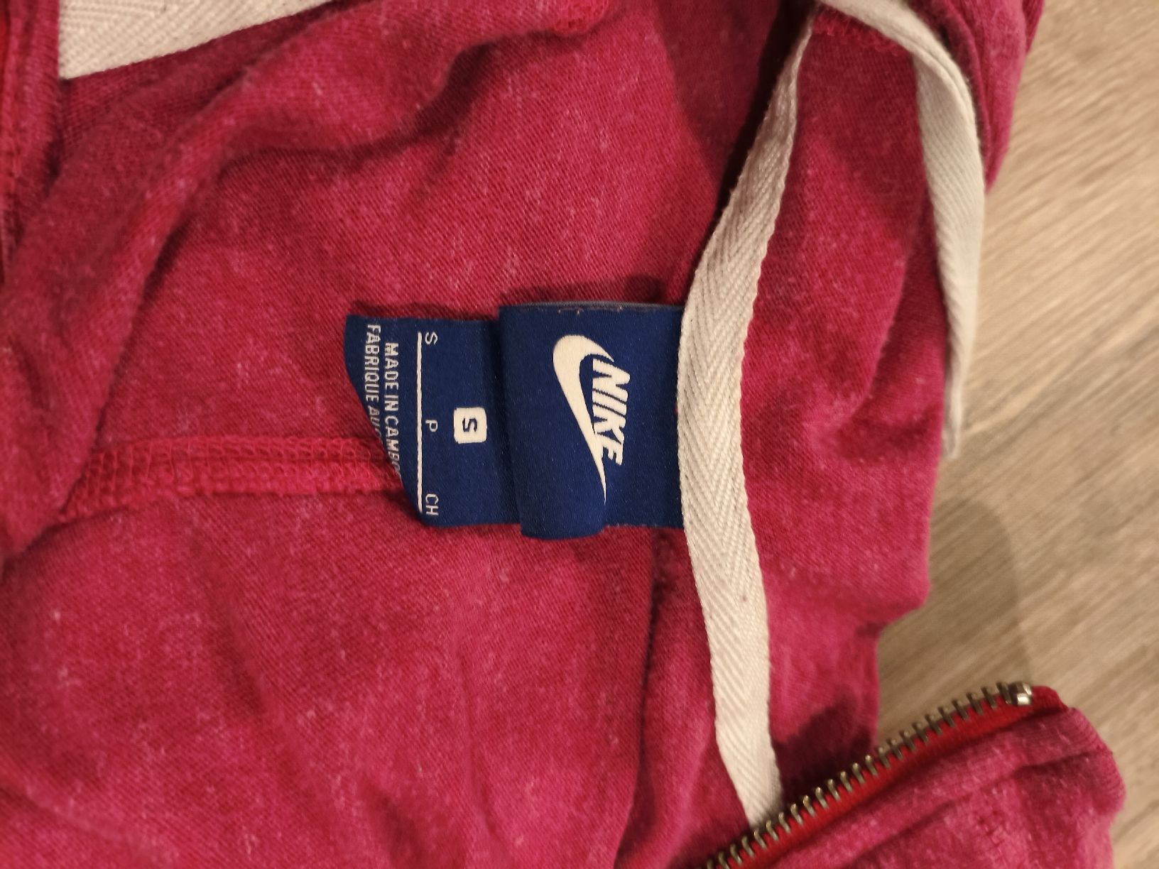 Nike Maglioni & Felpe: pullover nike – Usato da Bioggio venduto da OresteIronix 1