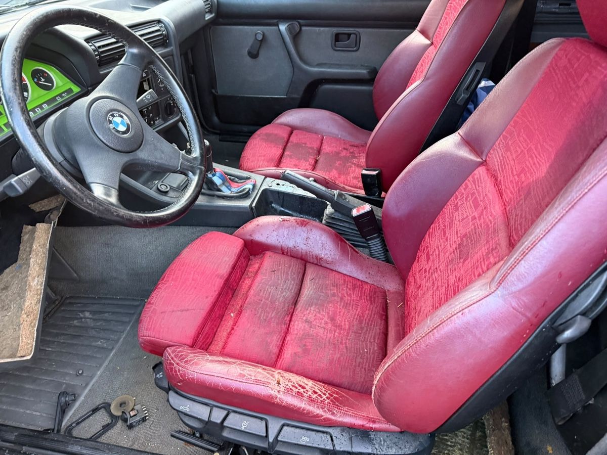 BMW Autos: BMW 320i e30 – Defekt aus Landquart von dark68 4