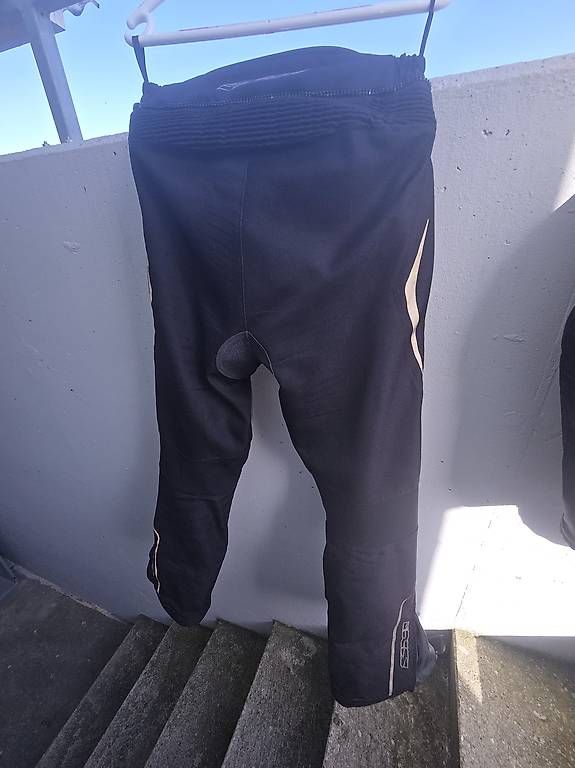 Pantaloni: Motorradhose IXS – Usato da Andwil TG venduto da Marauder69 1