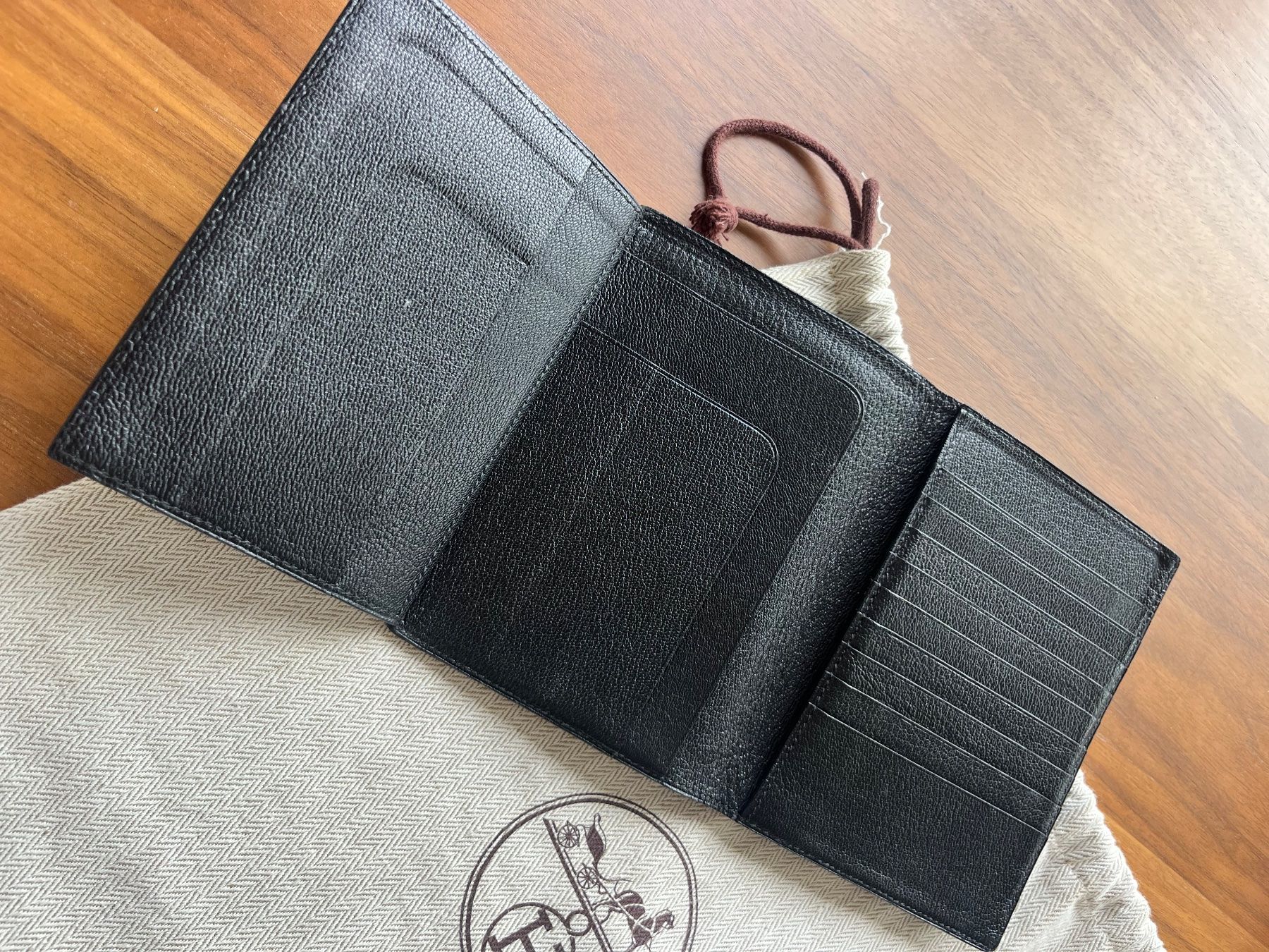 Hermès Brieftaschen: Hermes Wallet Black Alligator – Gebraucht aus Genève von tal_y2gs 2