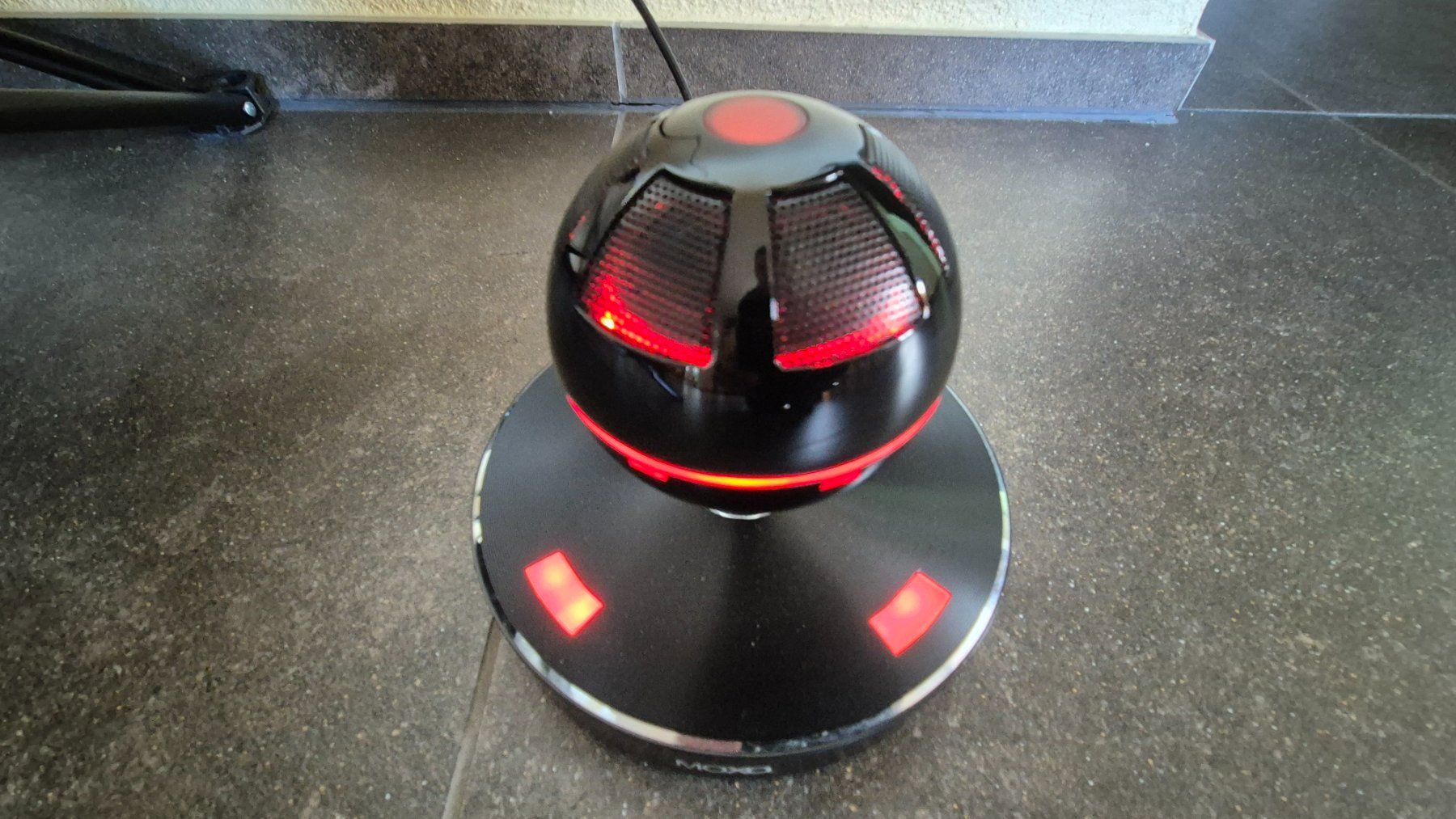 Lautsprecher: Moxo X-1 Magnetisch schwebender Bluetooth-/NFC-Lautsprecher – Gebraucht aus Bözberg von Metzelsheriff 1