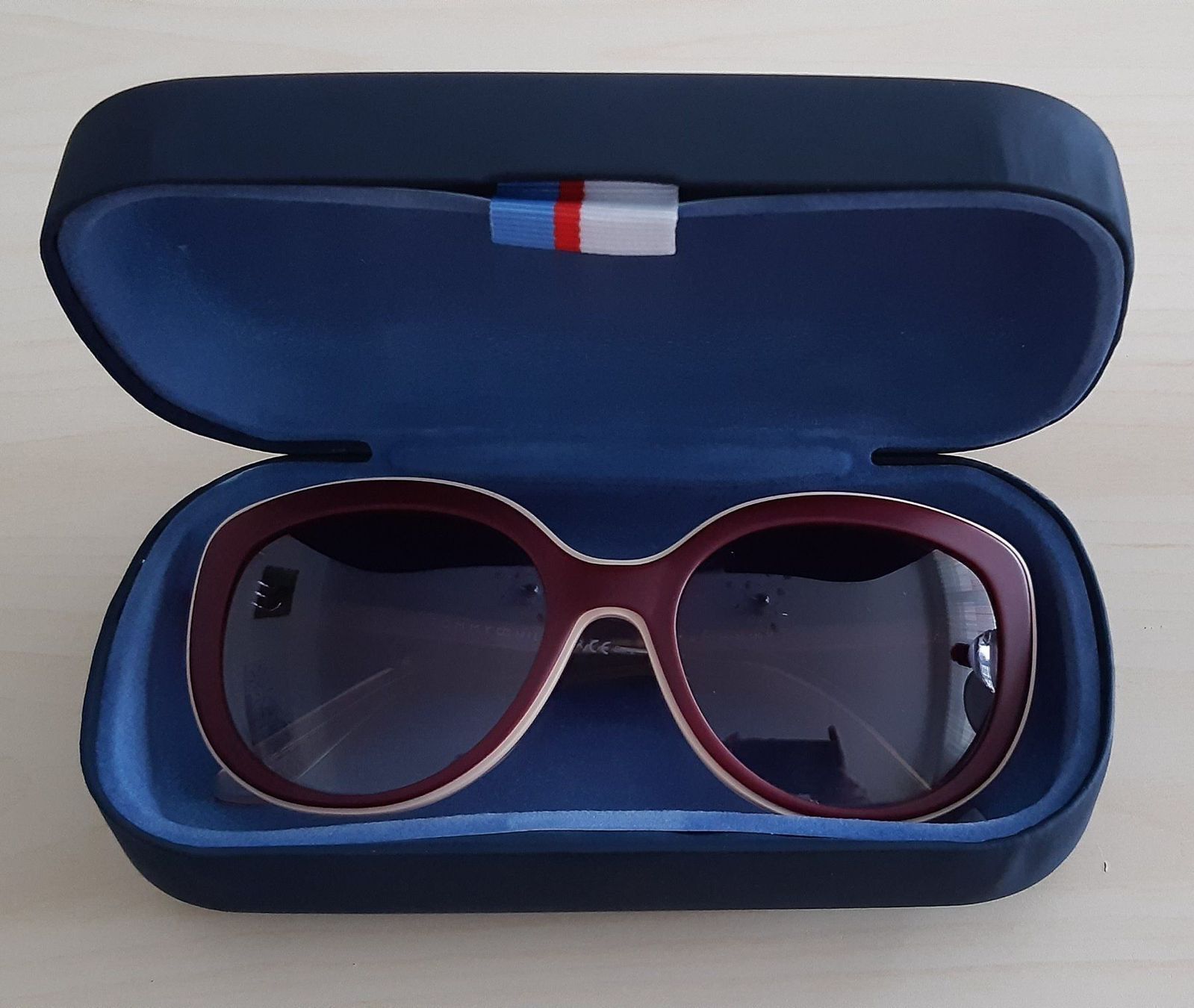 Tommy Hilfiger Occhiali & Lenti: Damenbrille Tommy Hilfiger – Usato da Feuerthalen venduto da kigo87 1