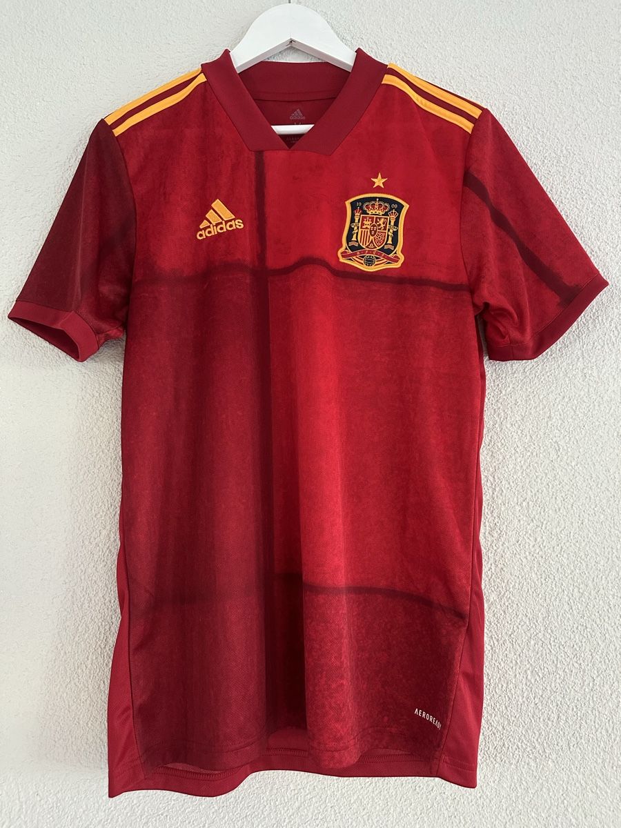 Adidas Canottiere & Pantaloni: Originales Spanien Trikot Adidas – Nuovo (secondo la descrizione) da Unterseen venduto da MyJerseys