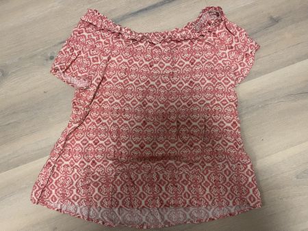 Bluse off shoulder mit Rüschen rosa XS neu