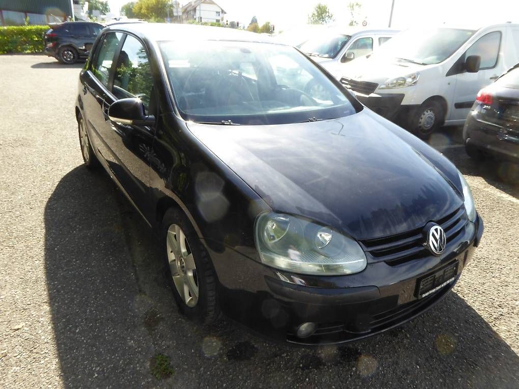 Automobili: VW Golf V 1.9 TDI – Usato da Geneve venduto da pau_ybt5 1